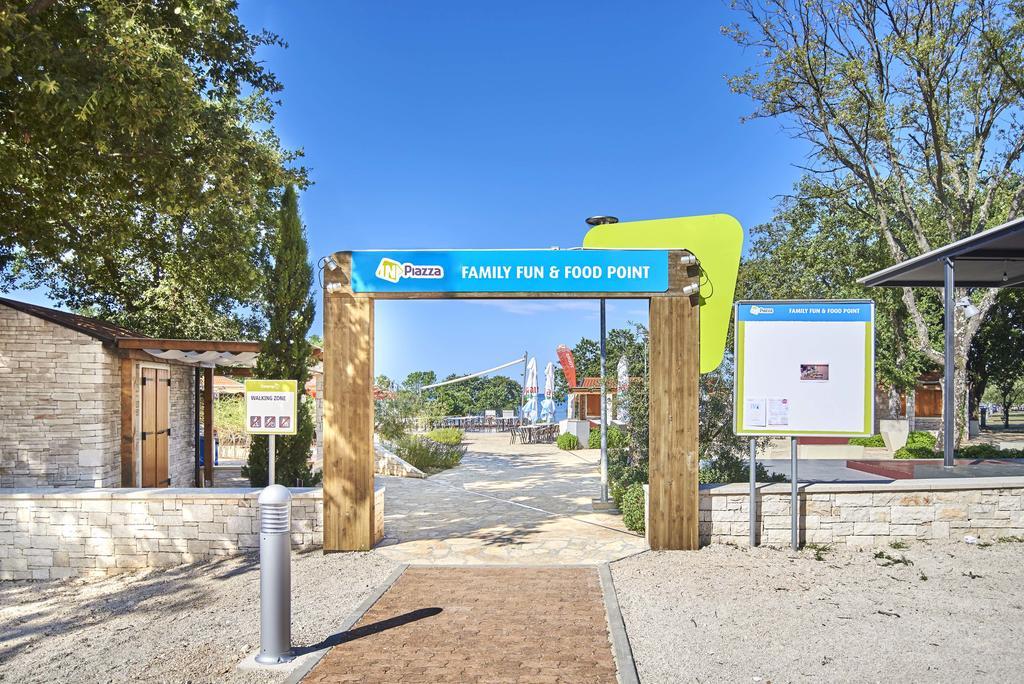 Mobile Homes Premium Vista Mare Park Umag By Camp4You Buitenkant foto