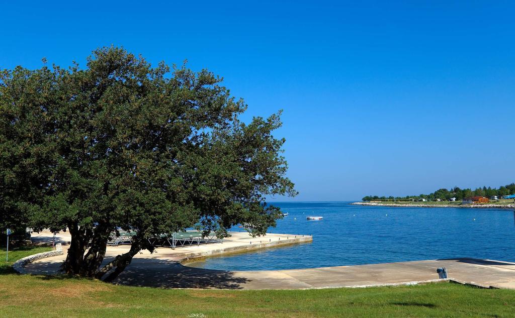 Mobile Homes Premium Vista Mare Park Umag By Camp4You Buitenkant foto