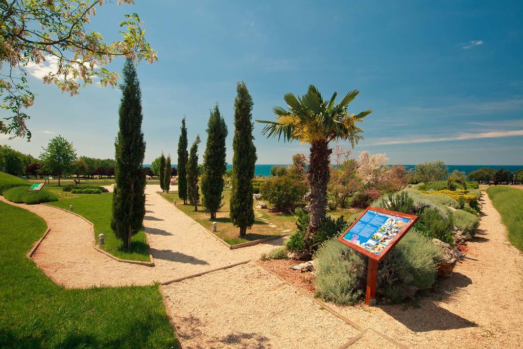 Mobile Homes Premium Vista Mare Park Umag By Camp4You Buitenkant foto